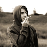 Adolescenti che bevono