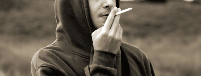 Adolescenti che bevono